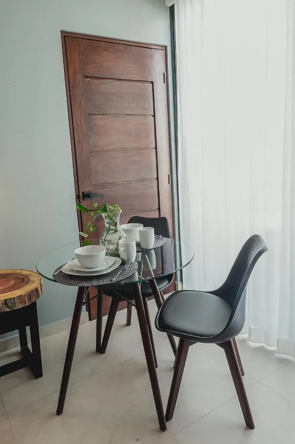 Phantom Suites Playa del Carmen 4*,